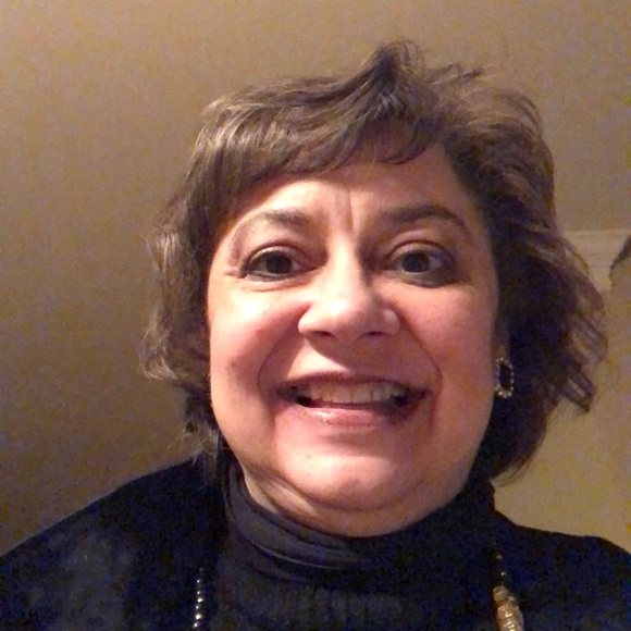 Meet your Posher, Tracie - Picture 1 of 1